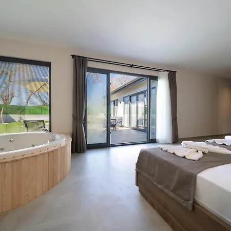 2 Bedroom Private *