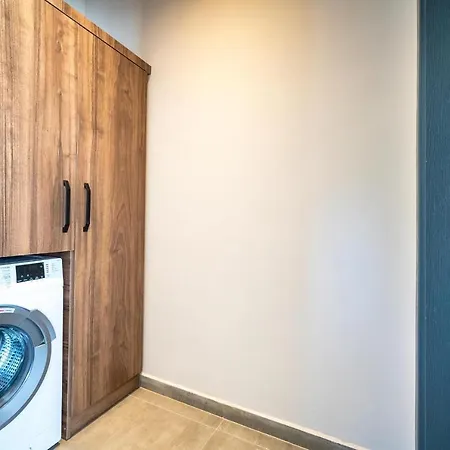 2 Bedroom Private